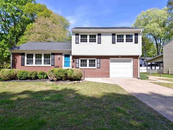 26 Ridgewood Parkway, Newport News, VA 23608