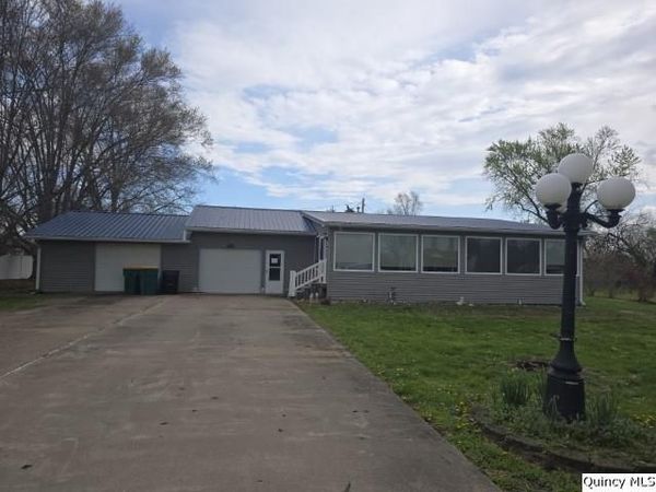 1741 Linn Street , Hamilton, IL 62341