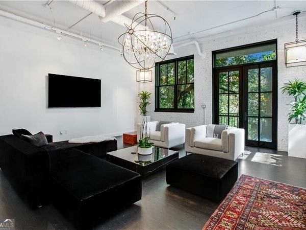 3235 Roswell Road NE, Unit 409, Atlanta, GA 30305