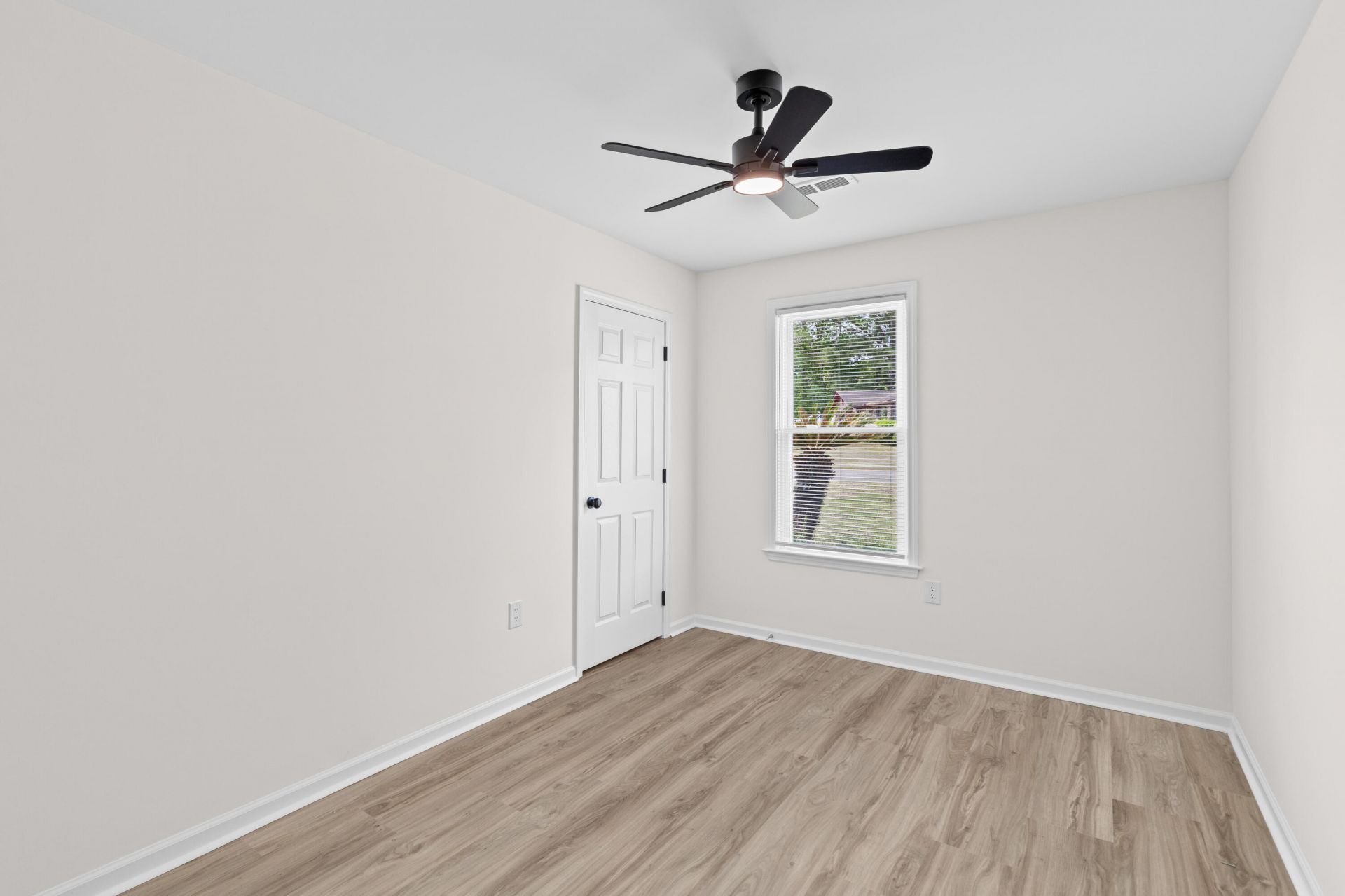 4865 Popperdam Creek Drive Photo 23