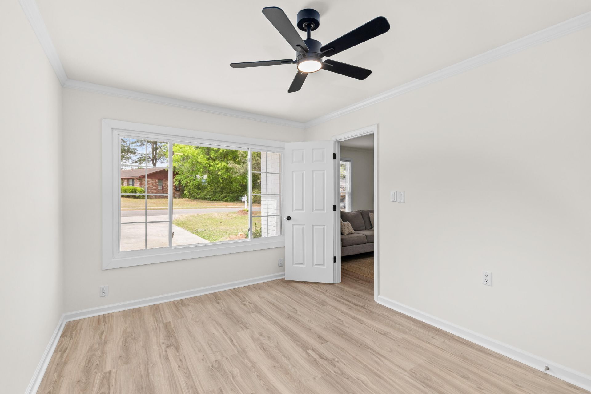 4865 Popperdam Creek Drive Photo 9