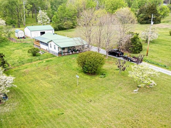 1655 New Deal Potts Rd , Portland, TN 37148