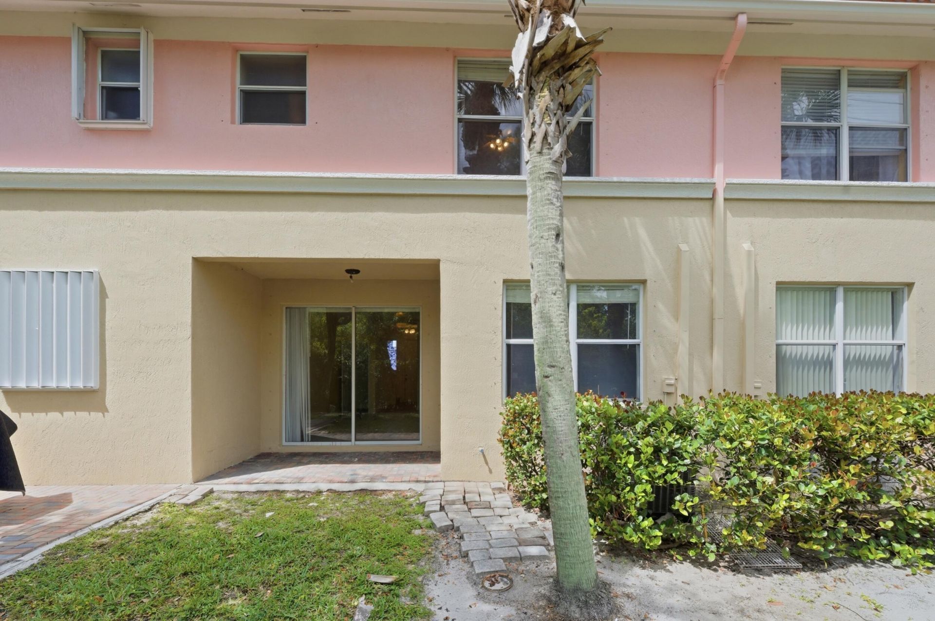 1810 Seminole Palms Drive, Greenacres, FL 33463 Photo