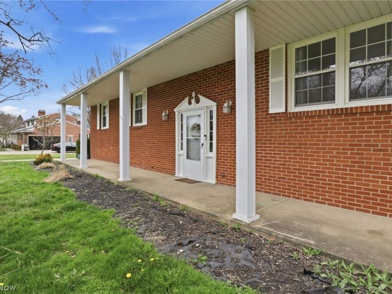 3252 Dellwood Avenue NW, Canton, OH 44708 Photo 3