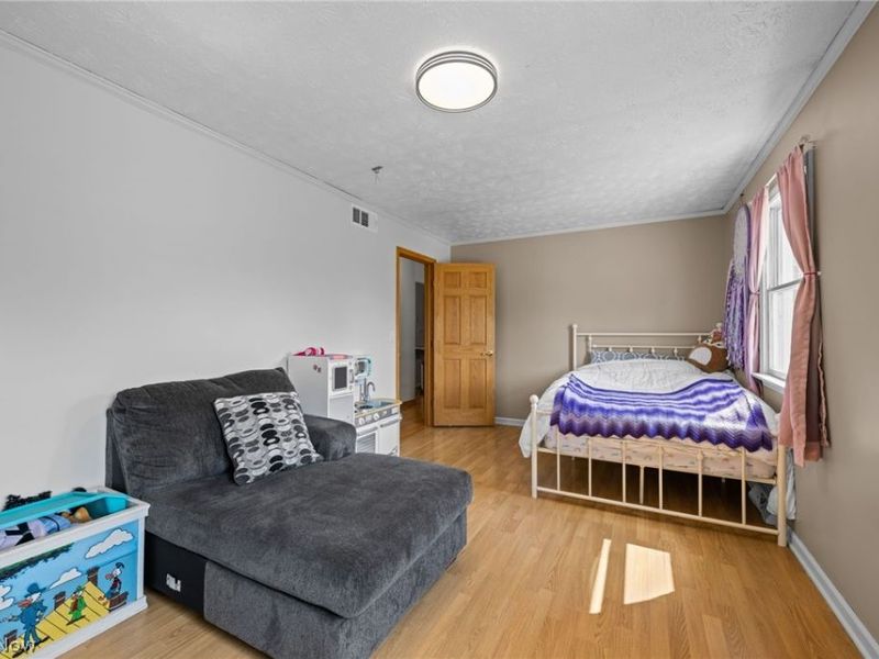 2837 Mahan Denman Road NW, Bristolville, OH 44402 Photo 15