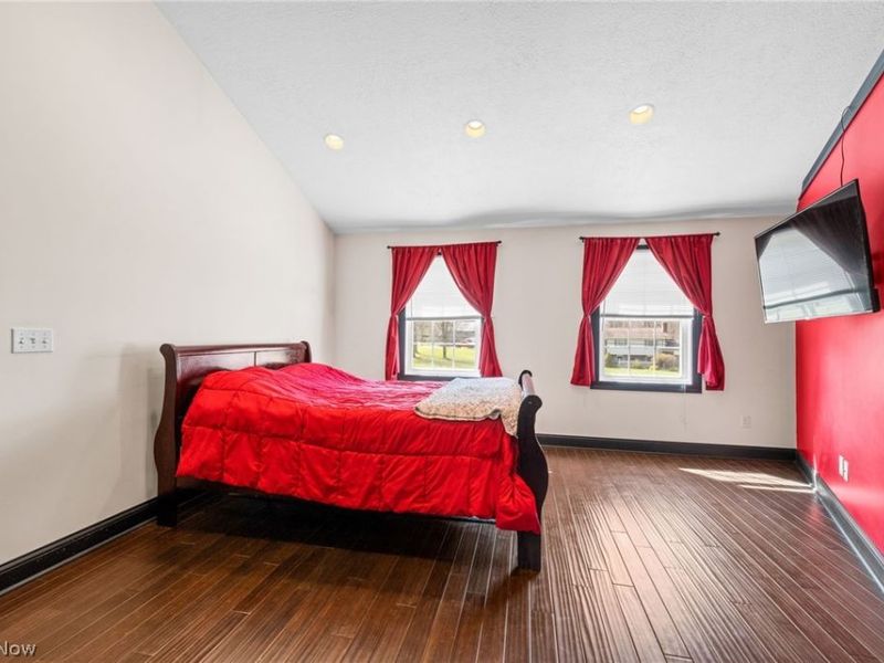 2837 Mahan Denman Road NW, Bristolville, OH 44402 Photo 19