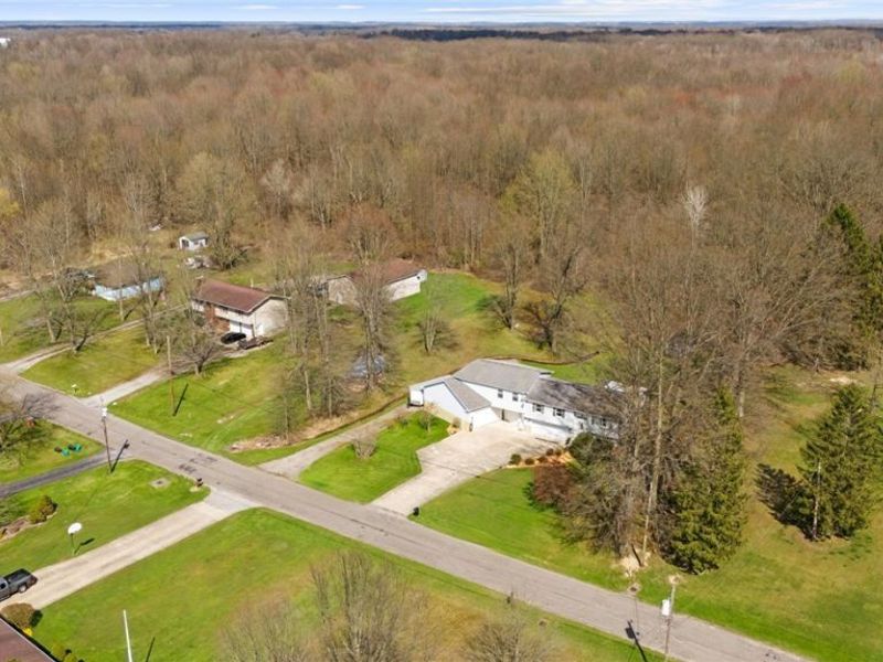 2837 Mahan Denman Road NW, Bristolville, OH 44402 Photo 34