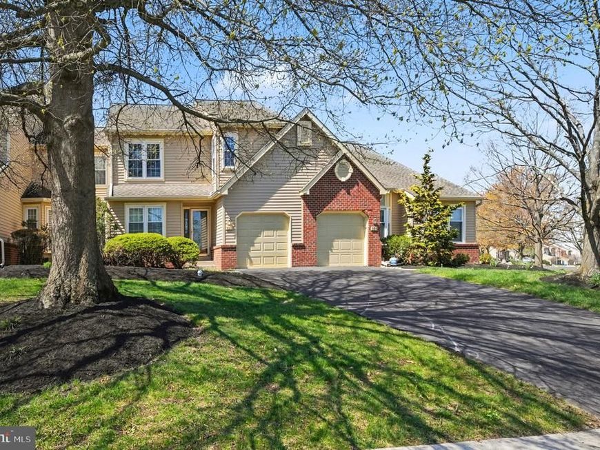 129 Pinecrest Lane, Lansdale, PA 19446 Main Photo