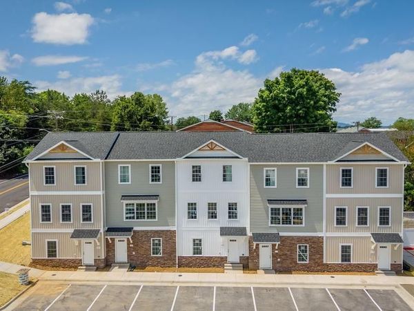 105 WILLOWSTONE COURT, HARRISONBURG, VA 22801