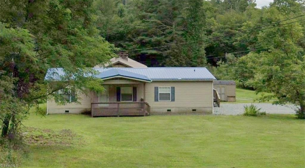 237 Joe Hartley Road, Linville, NC 28646 Main Photo