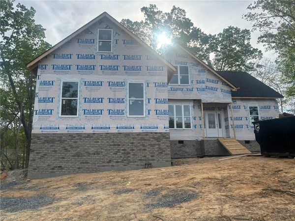 318 Trollinger Road , Randleman, NC 27317