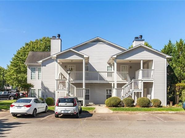 7104 Riverview Knoll Court , Clemmons, NC 27012