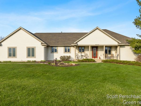 8847 Claire Court SE, Alto, MI 49302