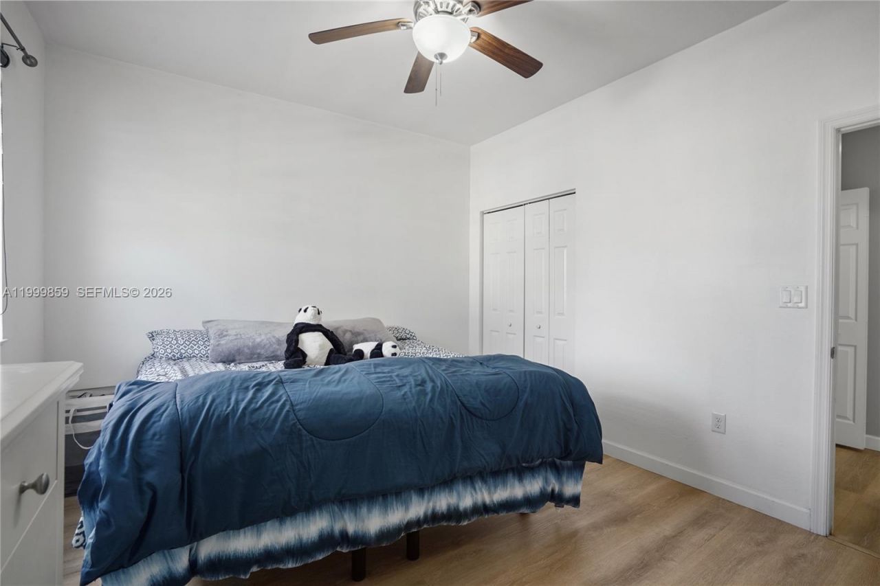 17081 SW 94th Way, Miami, FL 33196 Photo