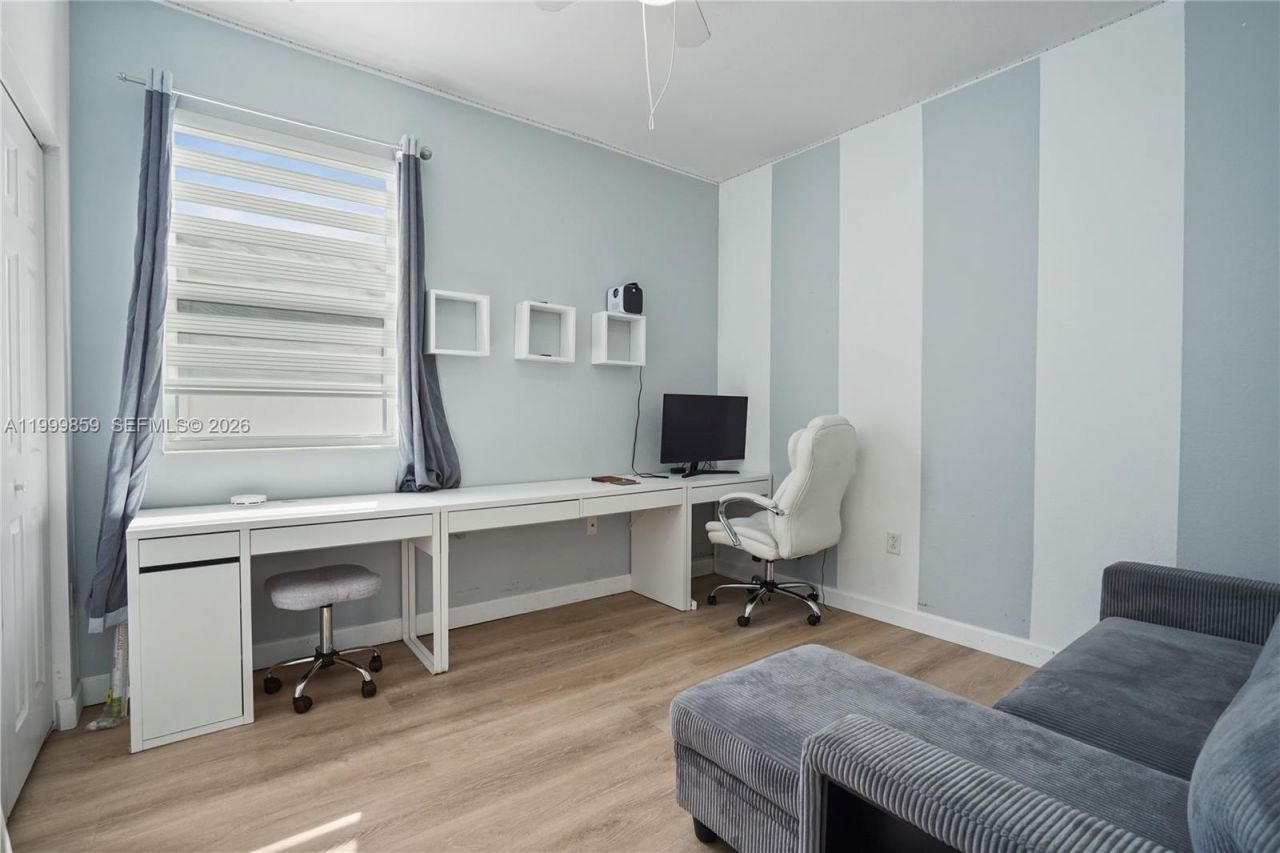 17081 SW 94th Way, Miami, FL 33196 Photo