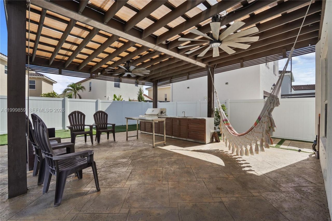 17081 SW 94th Way, Miami, FL 33196 Photo