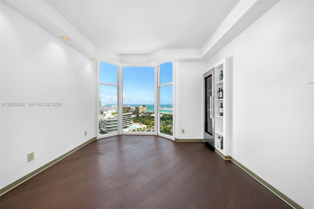 300 S Pointe Dr, Unit 1501, Miami Beach, FL 33139 Photo