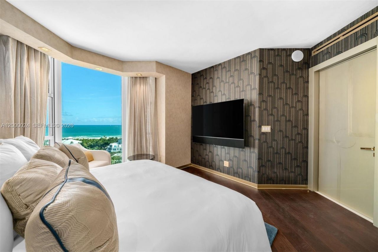 300 S Pointe Dr, Unit 1501, Miami Beach, FL 33139 Photo