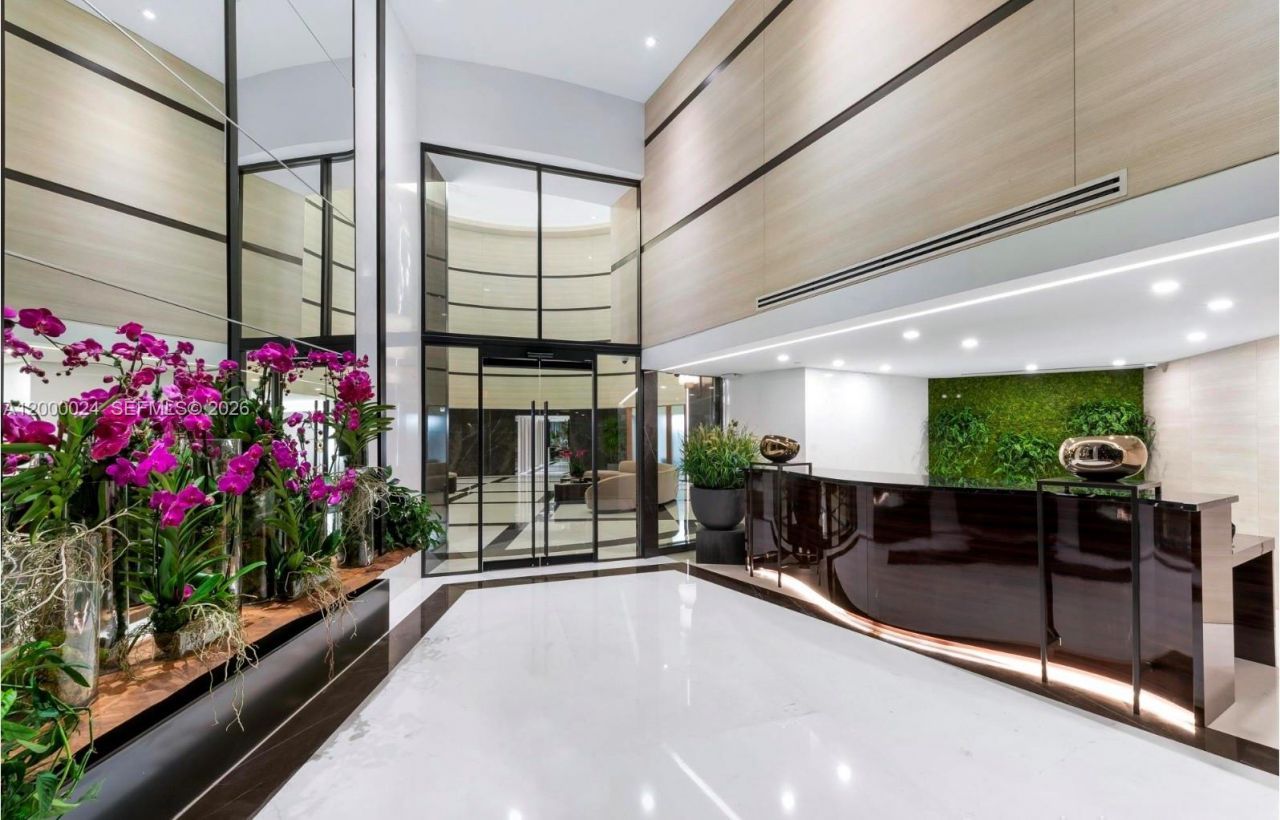 300 S Pointe Dr, Unit 1501, Miami Beach, FL 33139 Photo