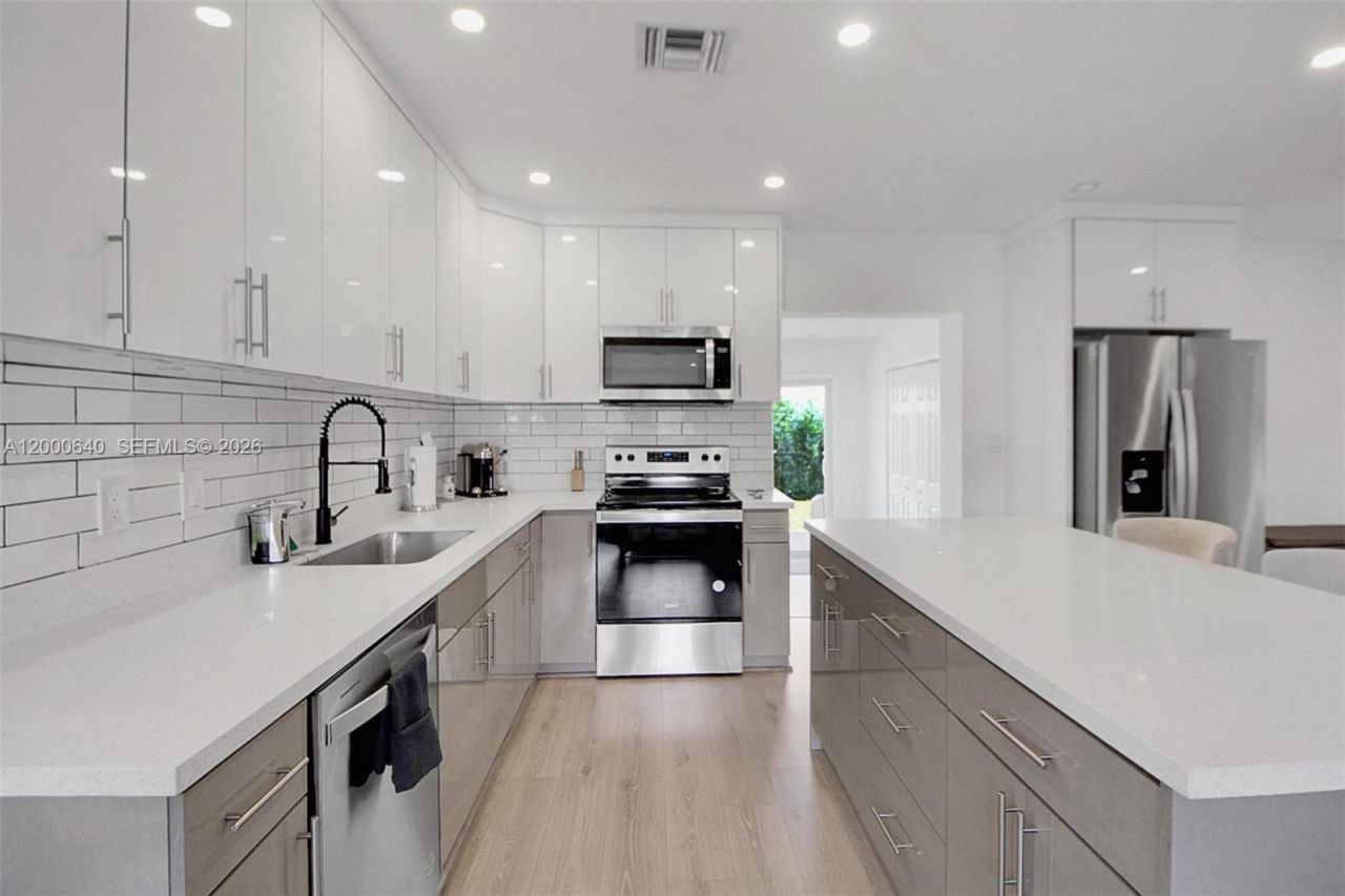 18361 NE 20th Pl, Unit 18361, North Miami Beach, FL 33179 Photo