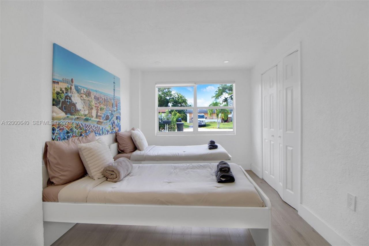 18361 NE 20th Pl, Unit 18361, North Miami Beach, FL 33179 Photo