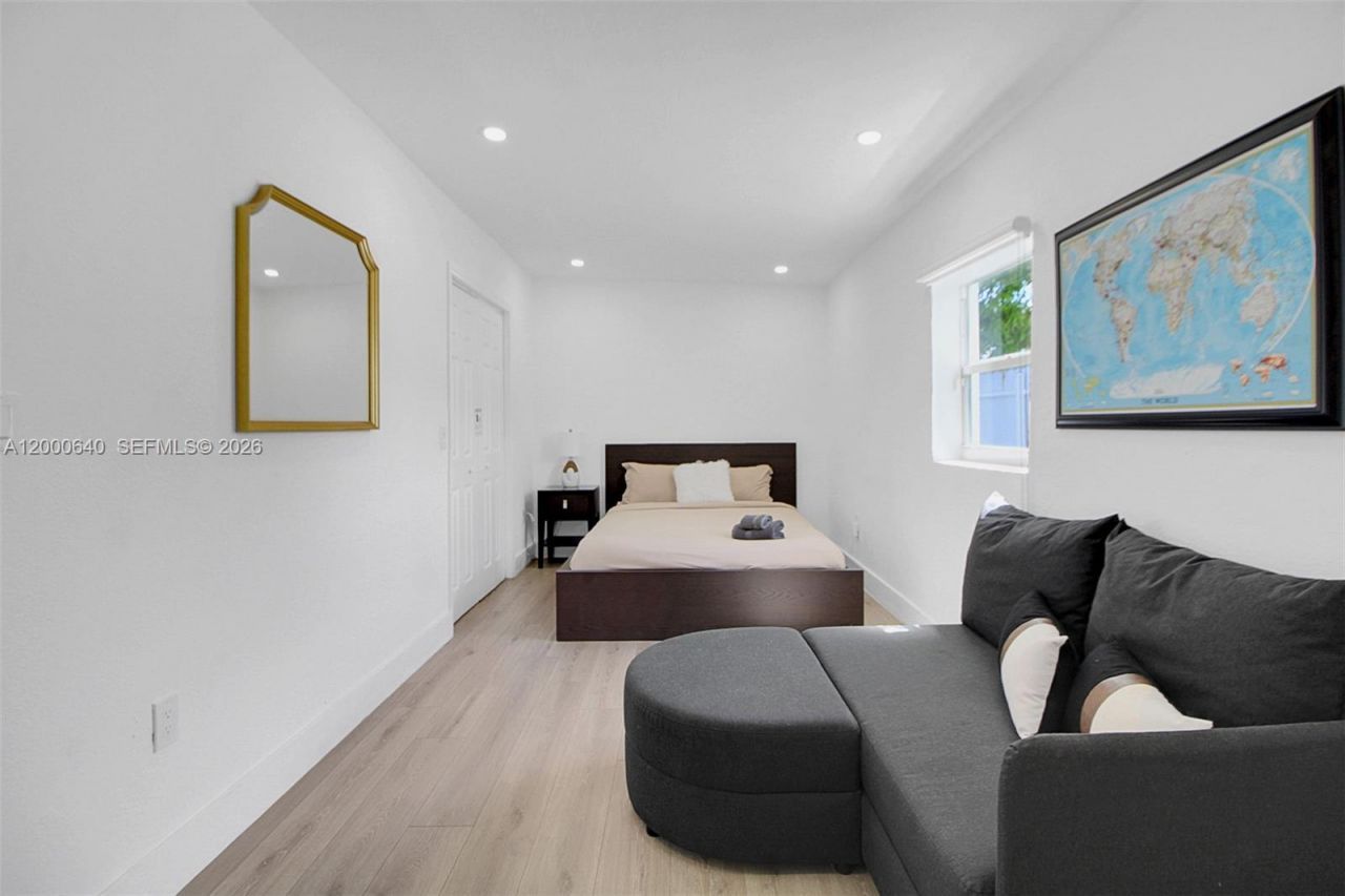 18361 NE 20th Pl, Unit 18361, North Miami Beach, FL 33179 Photo