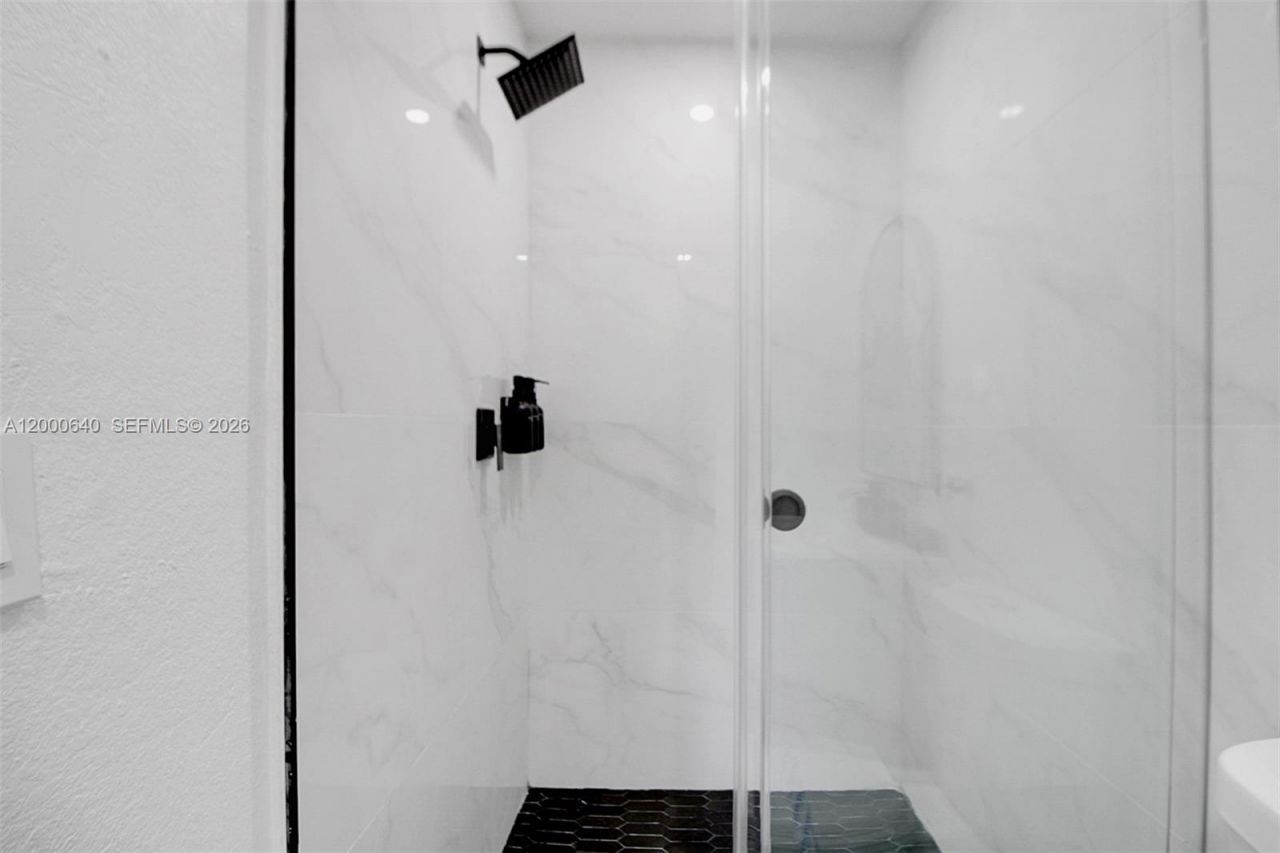 18361 NE 20th Pl, Unit 18361, North Miami Beach, FL 33179 Photo