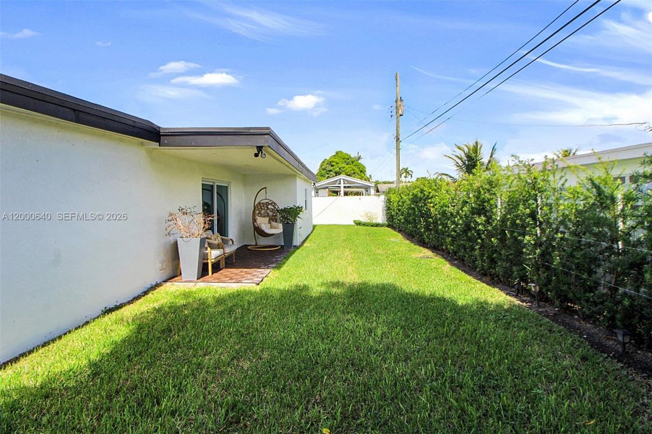 18361 NE 20th Pl, Unit 18361, North Miami Beach, FL 33179 Photo