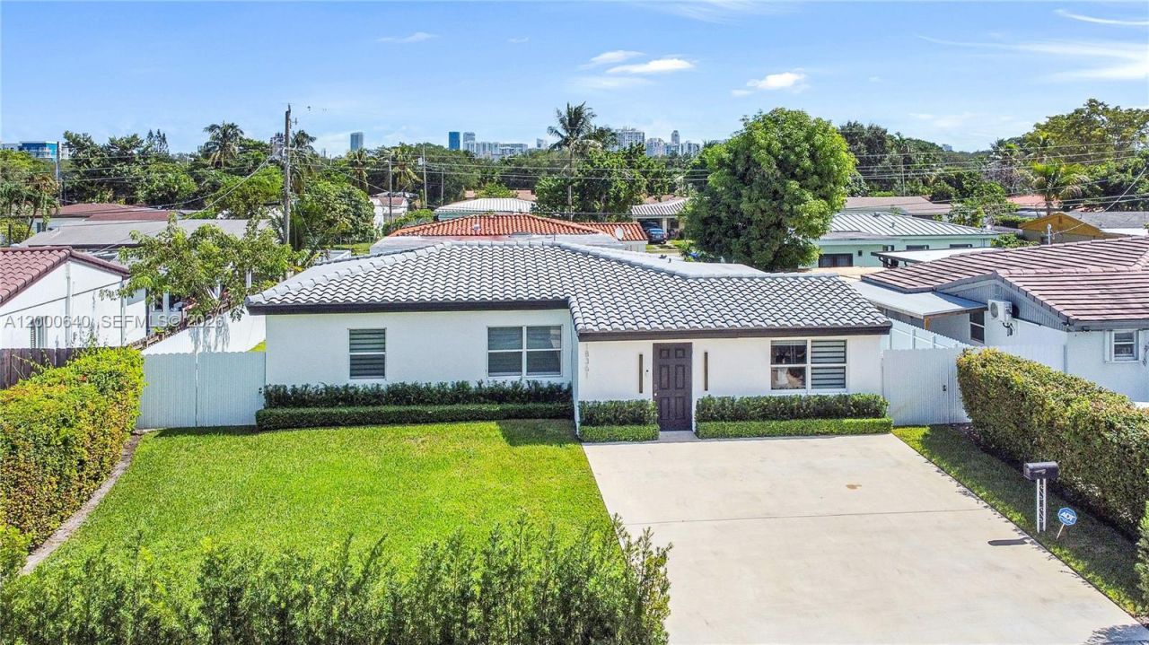 18361 NE 20th Pl, Unit 18361, North Miami Beach, FL 33179 Photo