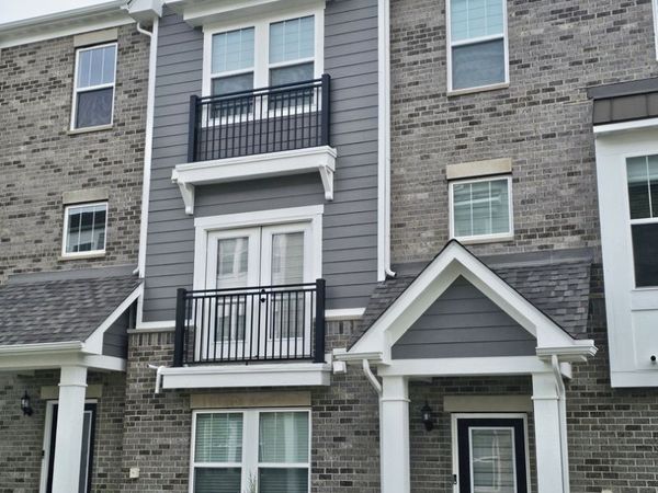 6303 Sandbelt Drive , Woodridge, IL 60517