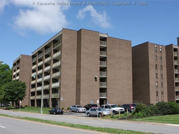 2106 Kanawha Boulevard E, Unit 408, Charleston, WV 25311