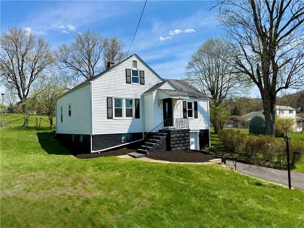 42 Strean St, Washington, PA 15301