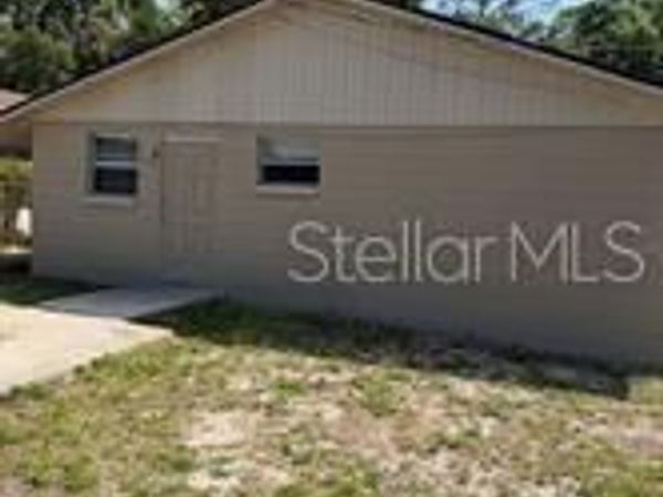 8105 N KLONDYKE STREET , TAMPA, FL 33604