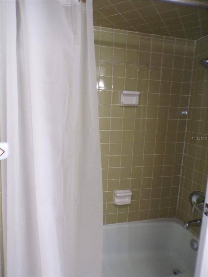 1080 Bal Harbor Boulevard, Unit 4D, Punta Gorda, FL 33950 Photo