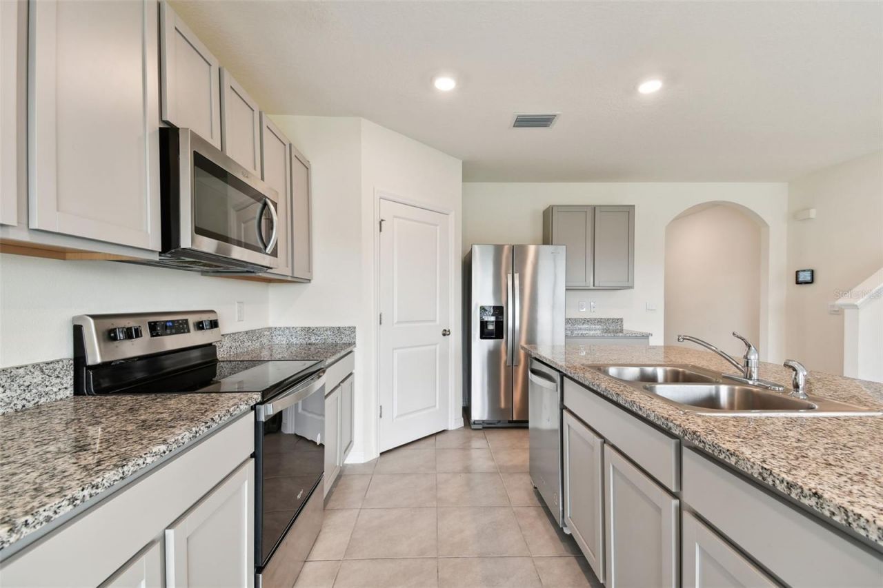 33405 Hamilton Hill Lane, Wesley Chapel, FL 33545 Photo