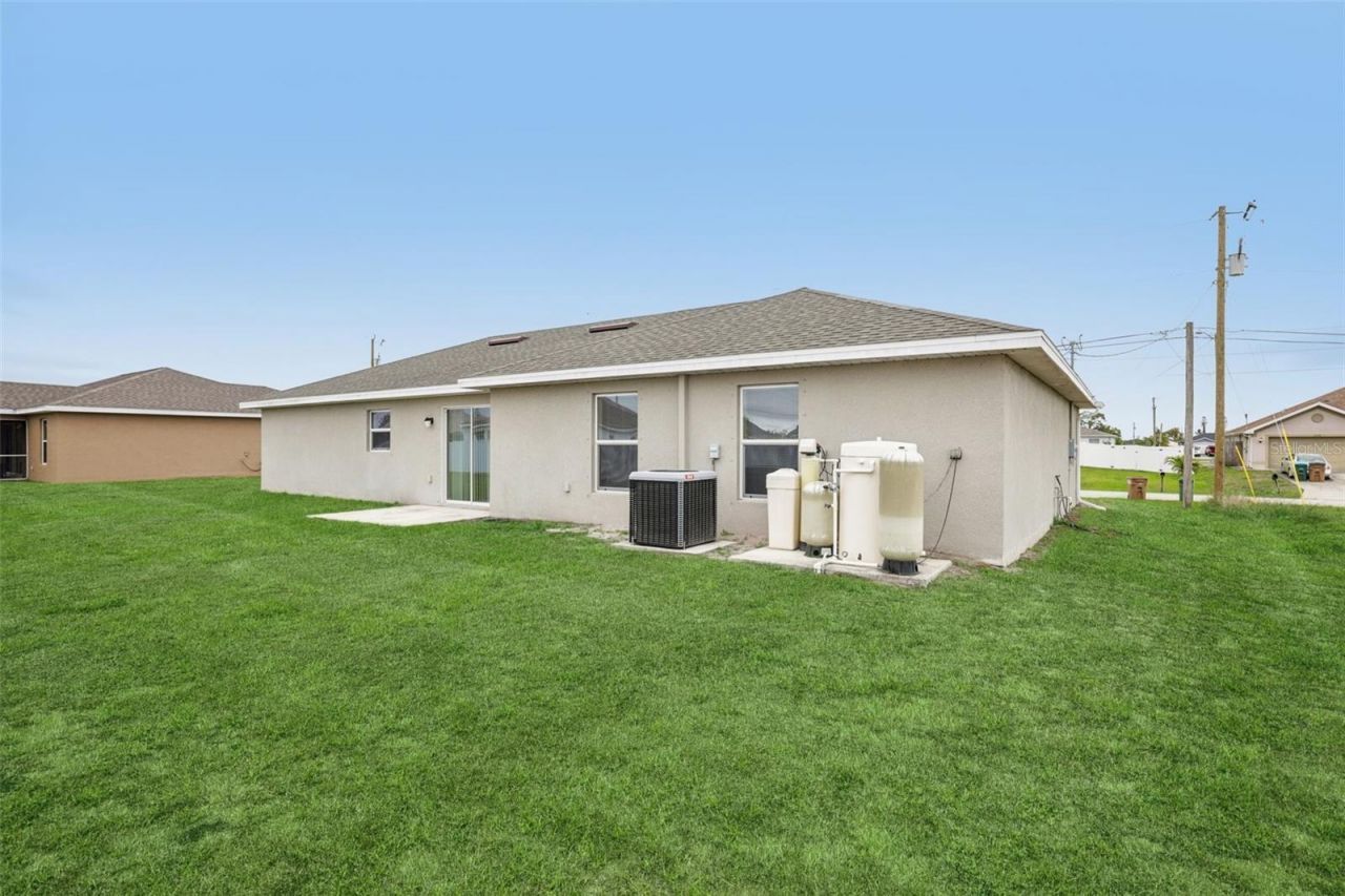 2012 NW Juanita Place, Cape Coral, FL 33993 Photo