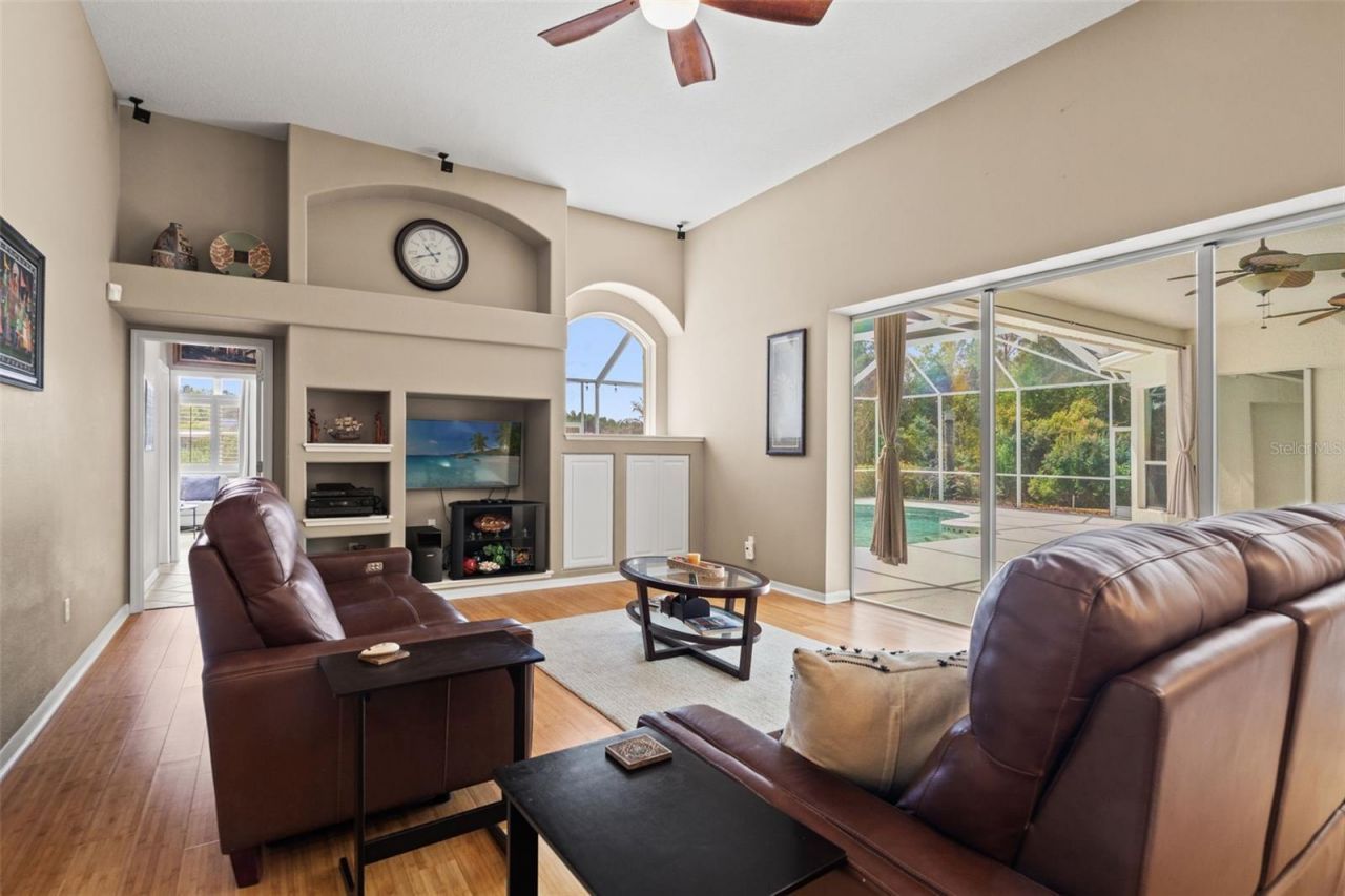 17905 Arbor Greene Drive, Tampa, FL 33647 Photo