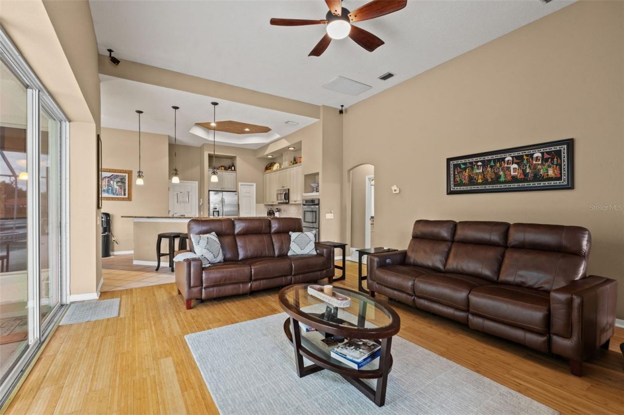17905 Arbor Greene Drive, Tampa, FL 33647 Photo