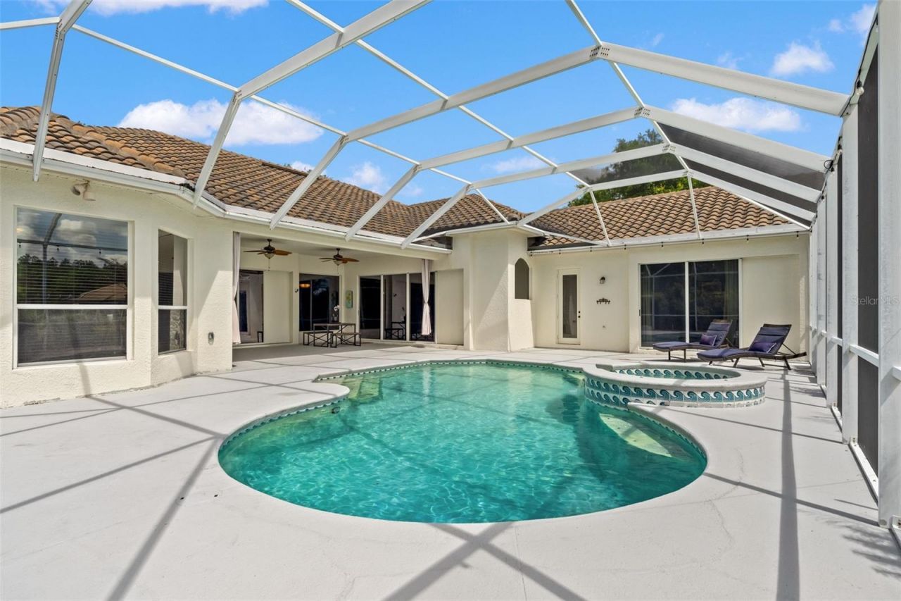 17905 Arbor Greene Drive, Tampa, FL 33647 Photo