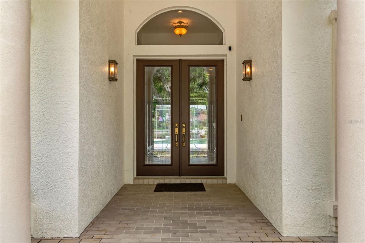 17905 Arbor Greene Drive, Tampa, FL 33647 Photo