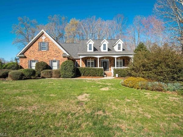 5622 Vance Ridge Court , Belews Creek, NC 27009