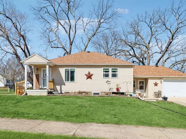 800 N Howard Street, Indianola, IA 50125