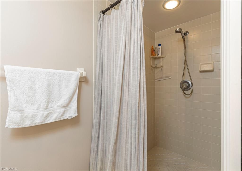 4410 Chantelle Dr, Unit H-205, Naples, FL 34112 Photo