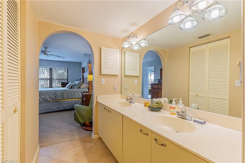 4410 Chantelle Dr, Unit H-205, Naples, FL 34112 Photo