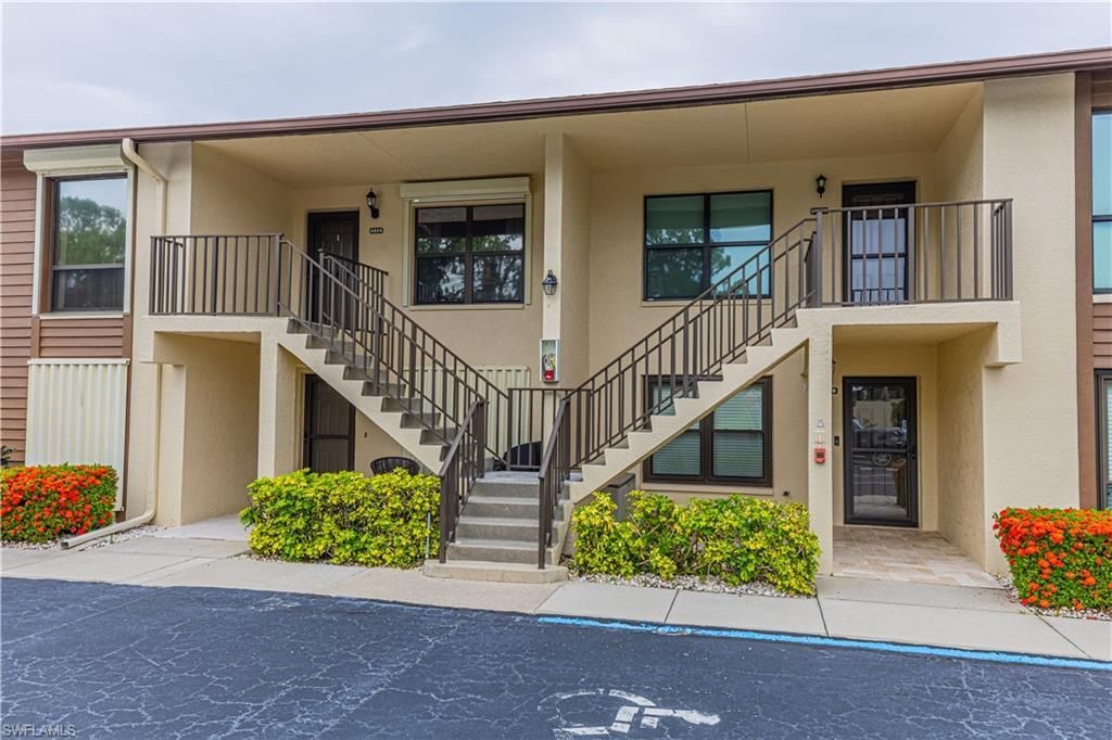 4410 Chantelle Dr, Unit H-205, Naples, FL 34112 Photo