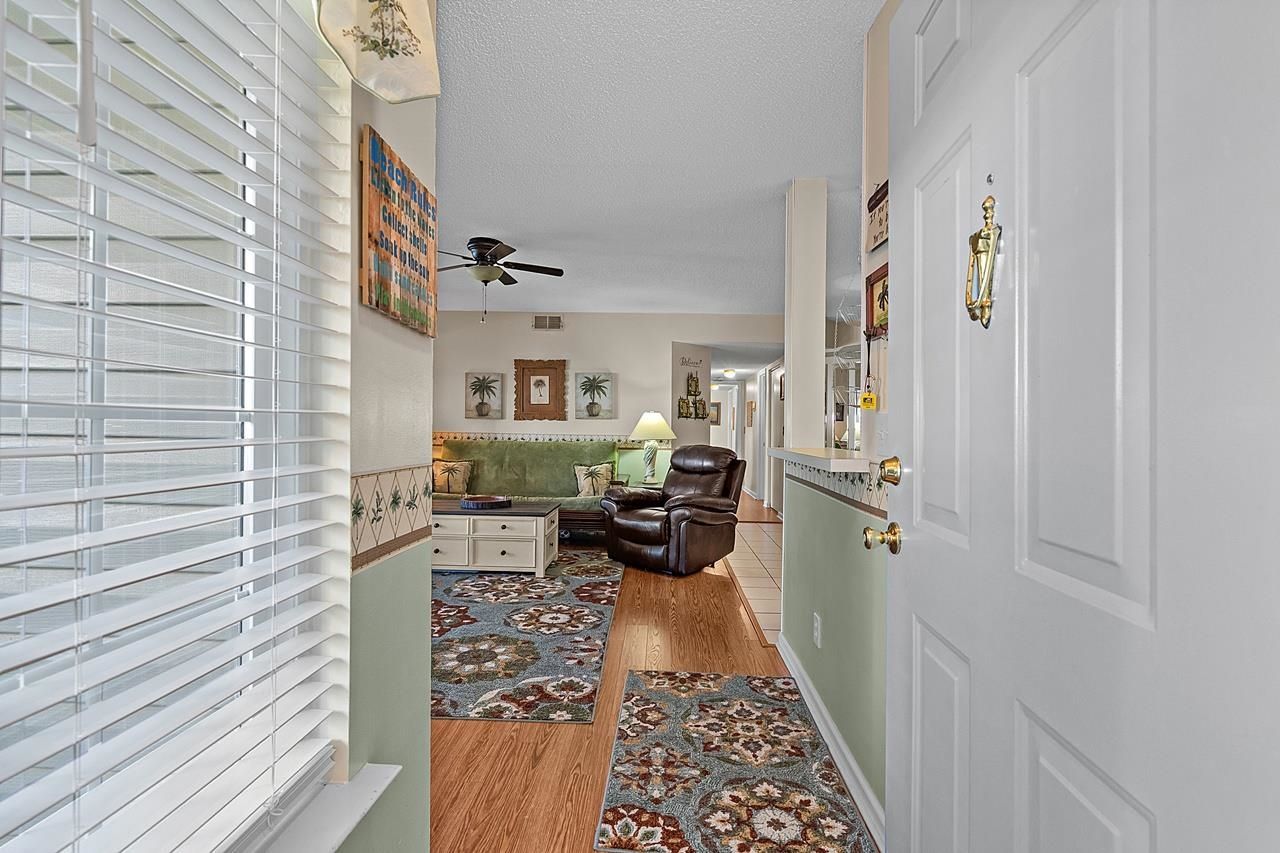 1931 Bent Grass Dr. Photo 4