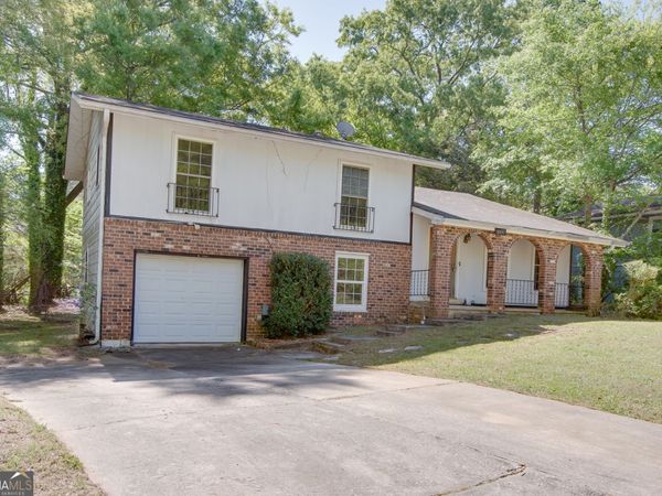 8882 Ashwood Drive, Riverdale, GA 30274