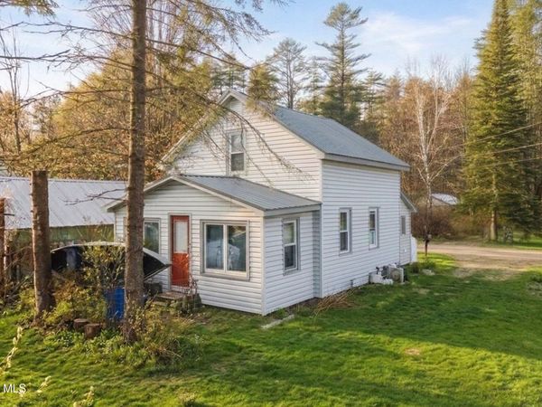 12 Tavern Road, Hadley, NY 12835