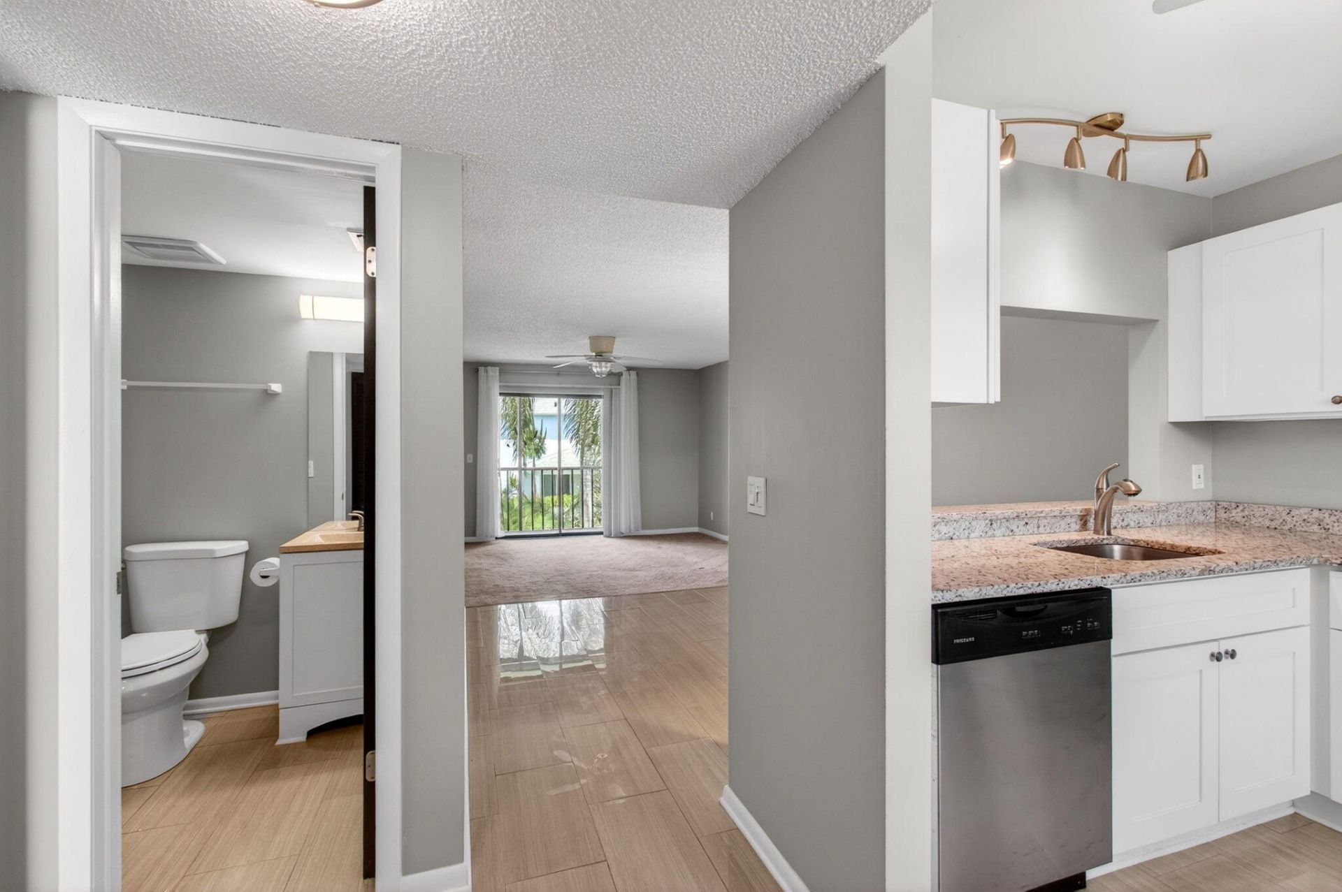 7245 Golf Colony Court, Unit 205, Lake Worth, FL 33467 Photo