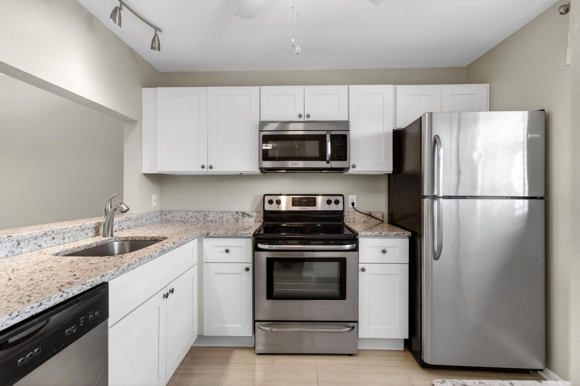 7245 Golf Colony Court, Unit 205, Lake Worth, FL 33467 Photo